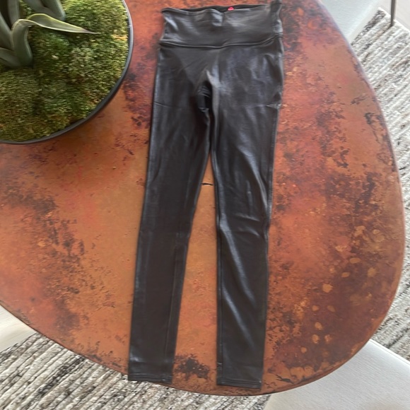 Spanx Faux Leather Leggings - Picture 1 of 8
